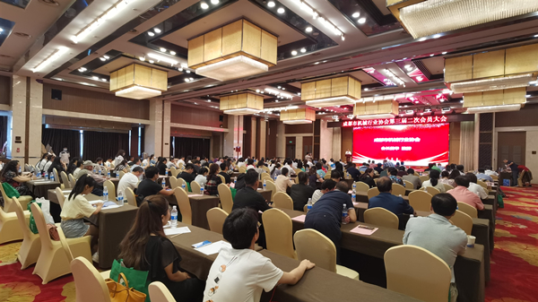 成都市機械行業(yè)協(xié)會第三屆二次會員代表大會 (37)