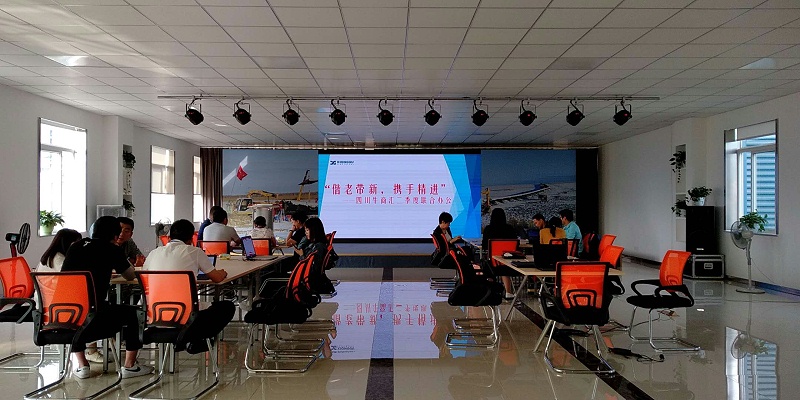 四川牛商匯二季度聯合辦公在管道自動焊接設備的廠家舉辦