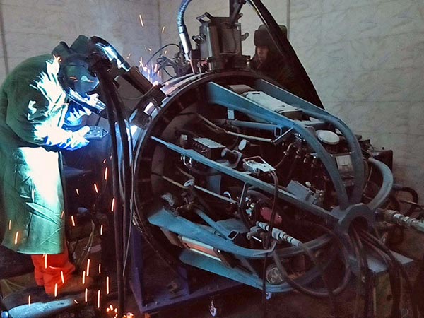 全自動(dòng)焊接機(jī) 全自動(dòng)焊接機(jī)