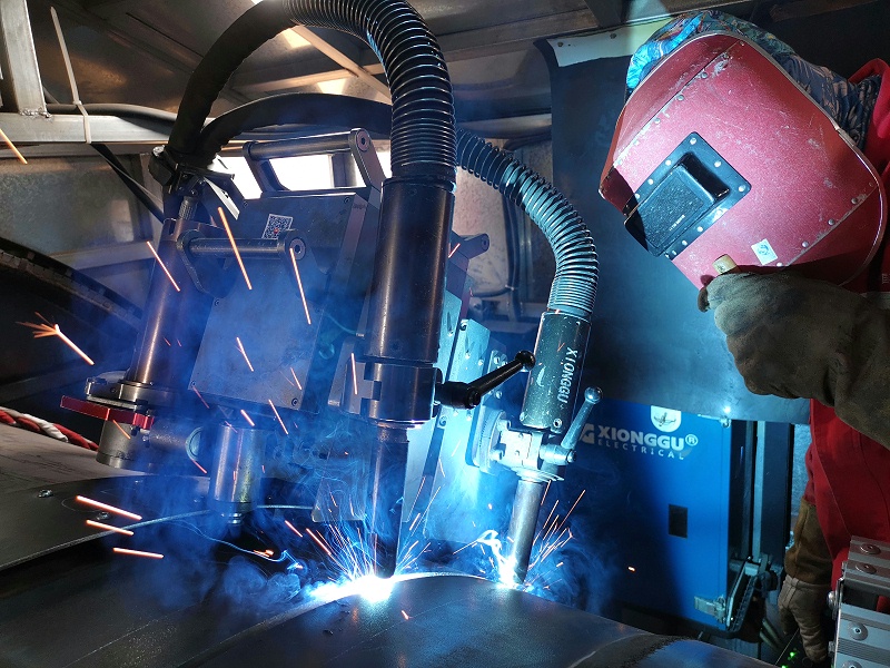 管道自動(dòng)焊接機(jī)